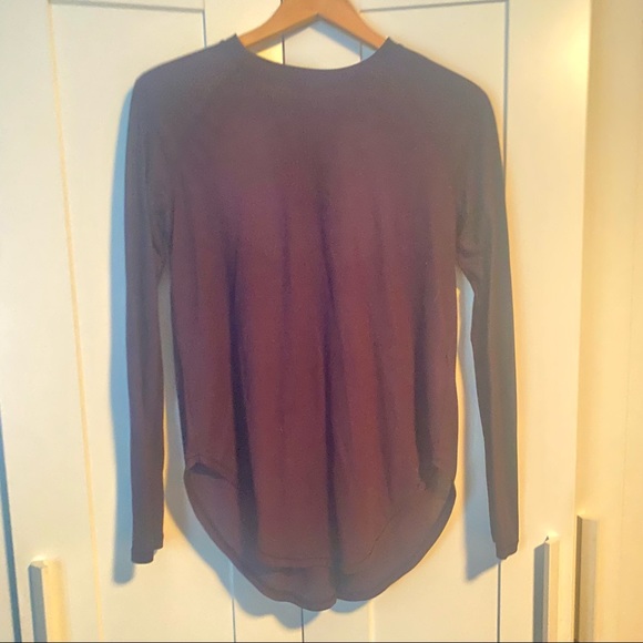 Under Armour workout top - Picture 1 of 3